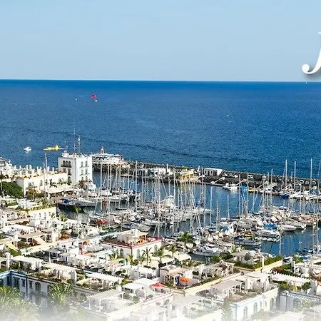 Livvo * Puerto De Mogan
