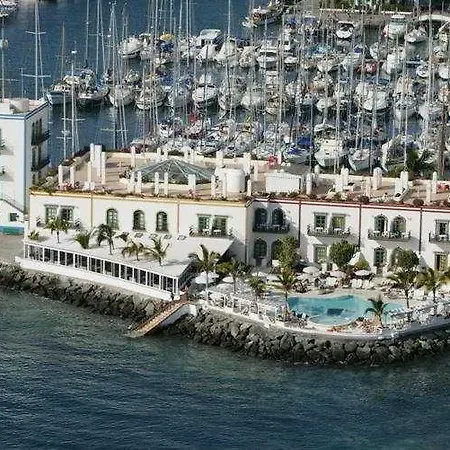Livvo * Puerto De Mogan