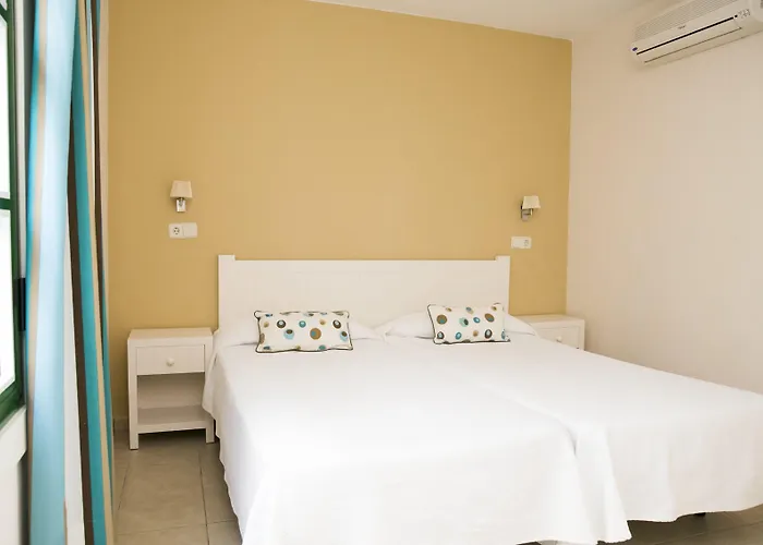 Livvo * Puerto De Mogan