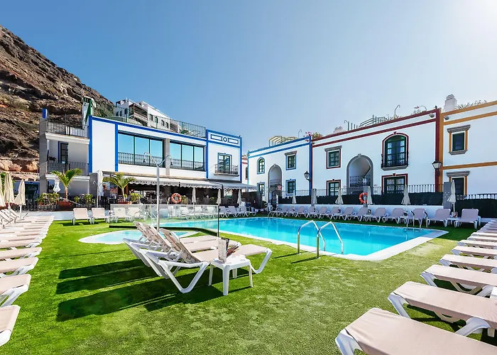 Livvo * Puerto De Mogan